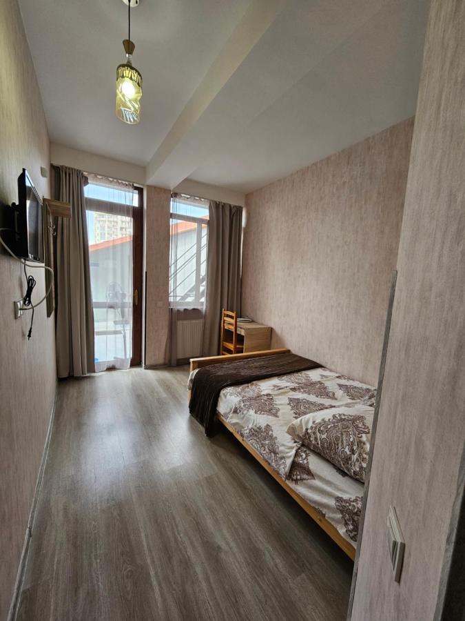 Hotel Tradicia Tbilisi Room photo